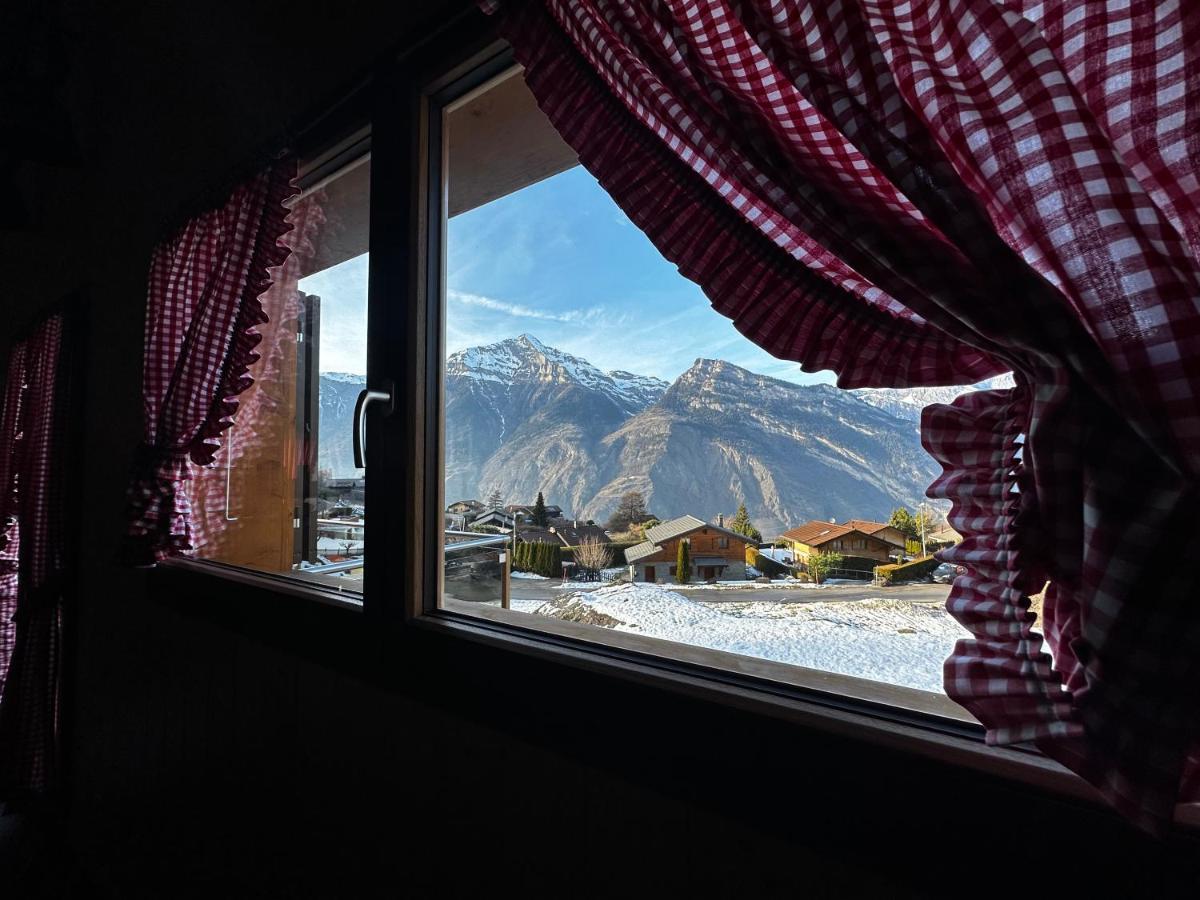 Chambres D'Hotes Les Louettes A Sapinhaut Canton Du Valais Saxon Exteriér fotografie